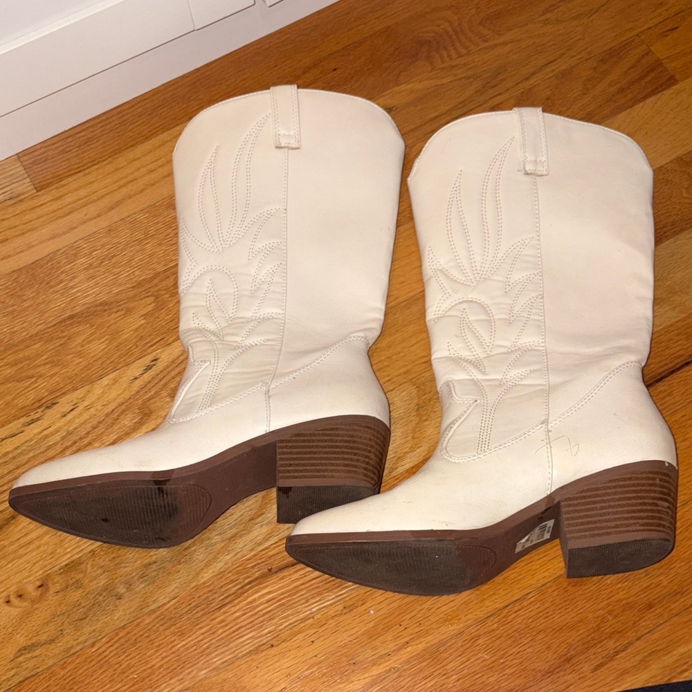Women's Cream Western Boots